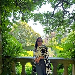 Meet your Posher, Agnes